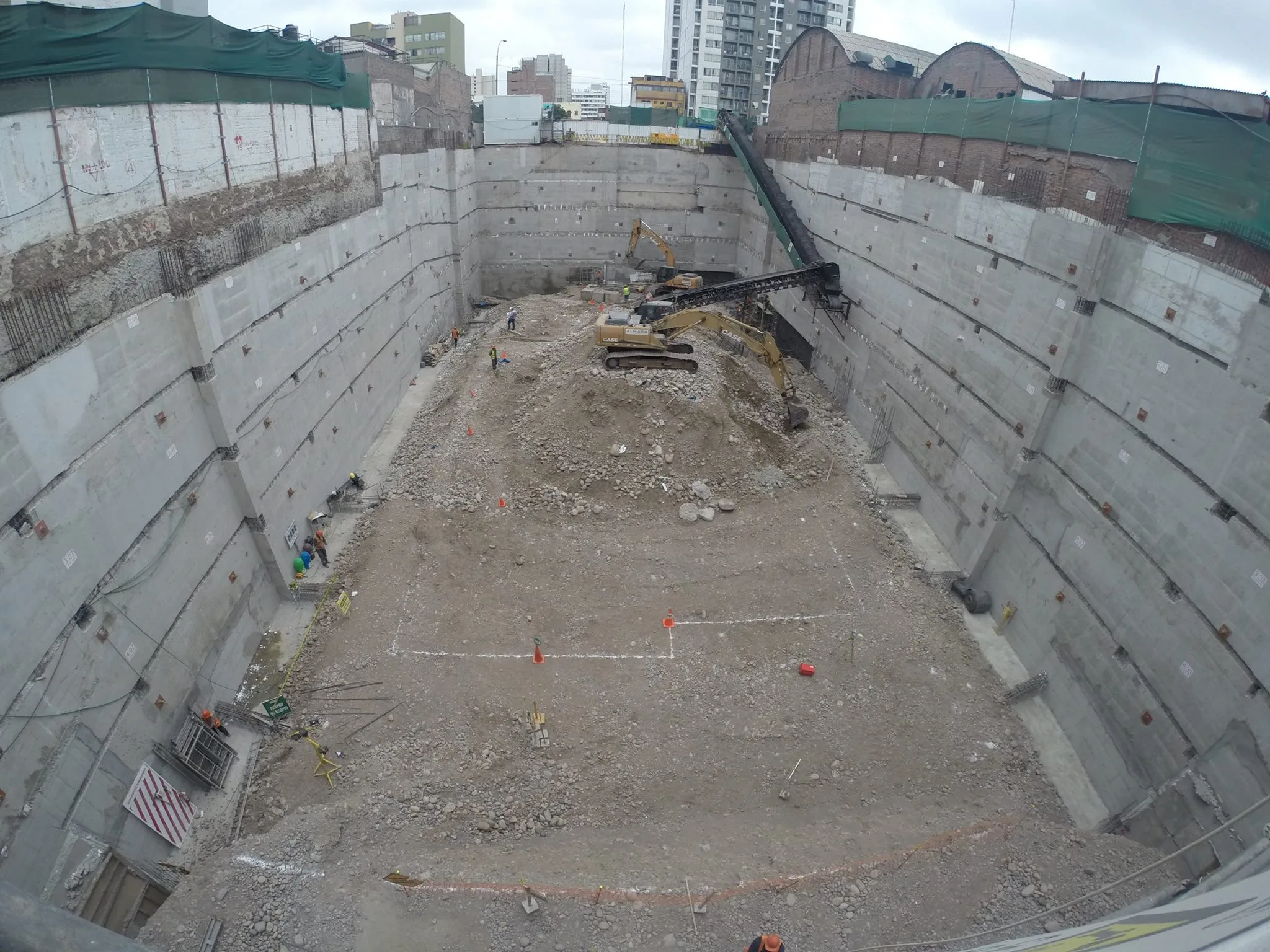 Excavación 5 Sótanos Edificio Duplo — imagen 16