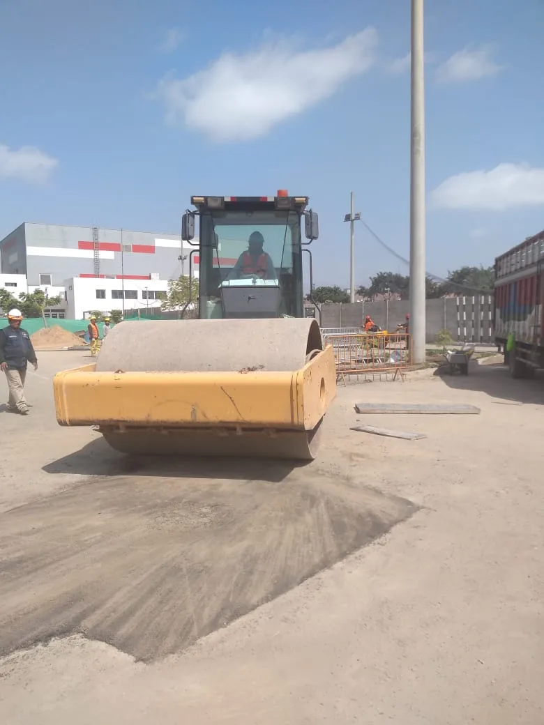 Asfaltado y Losa Industrial Villa Deportiva — imagen 3
