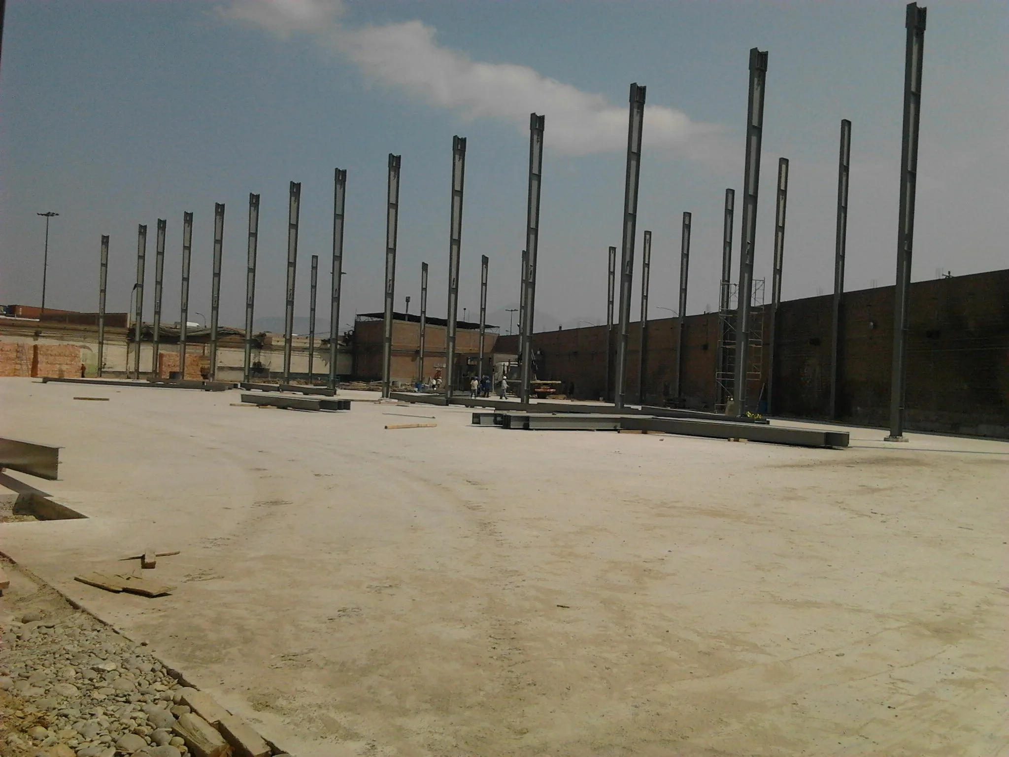Montaje de Techo y Estructura Metálica